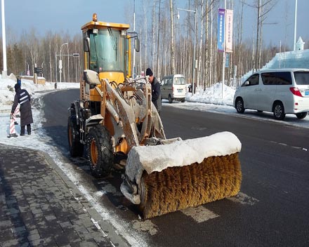 克拉玛依新疆扫雪车